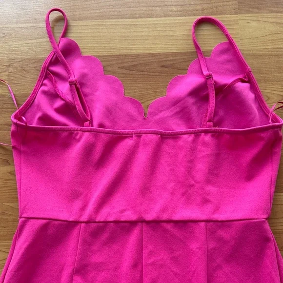 Socialite Hot Pink Scallop V-Neck Midi Dress - Picture 3 of 7